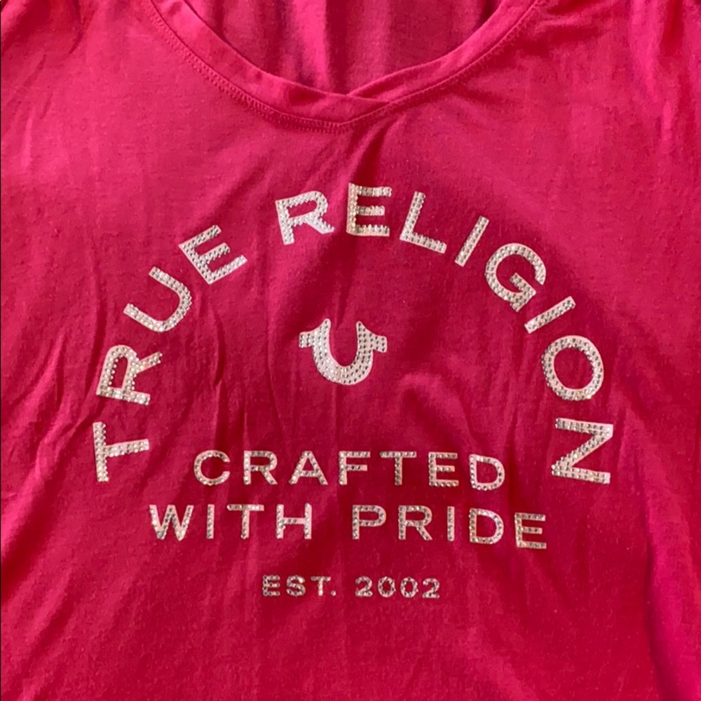 Woman’s Tshirt